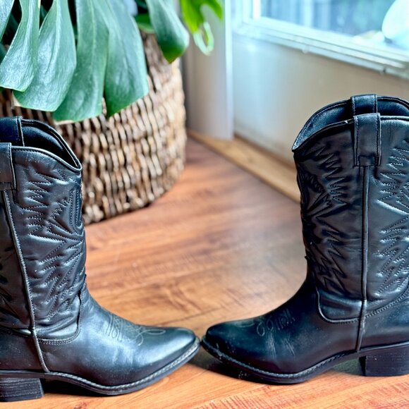Steve Madden Black Cowgirl Boots - Picture 2 of 7